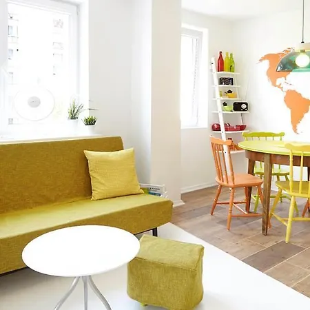 アパート Lovely Sunny Flat In Center ワルシャワ