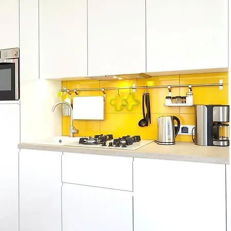 Lovely Sunny Flat In Center 아파트 바르샤바