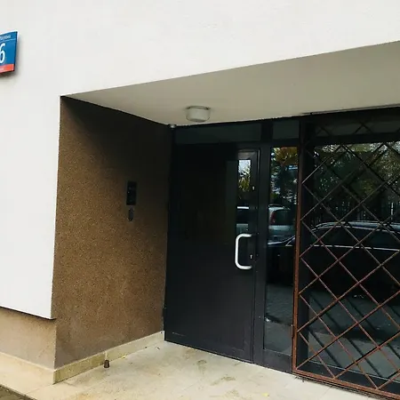 Lovely Sunny Flat In Center 바르샤바