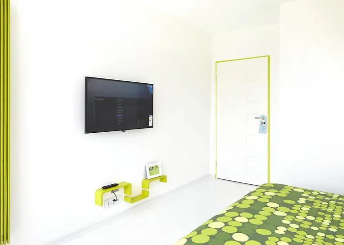 Lovely Sunny Flat In Center